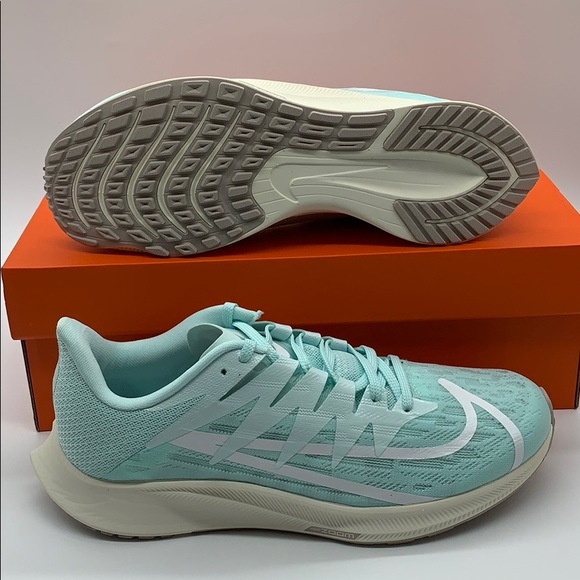 wmns zoom rival fly 2